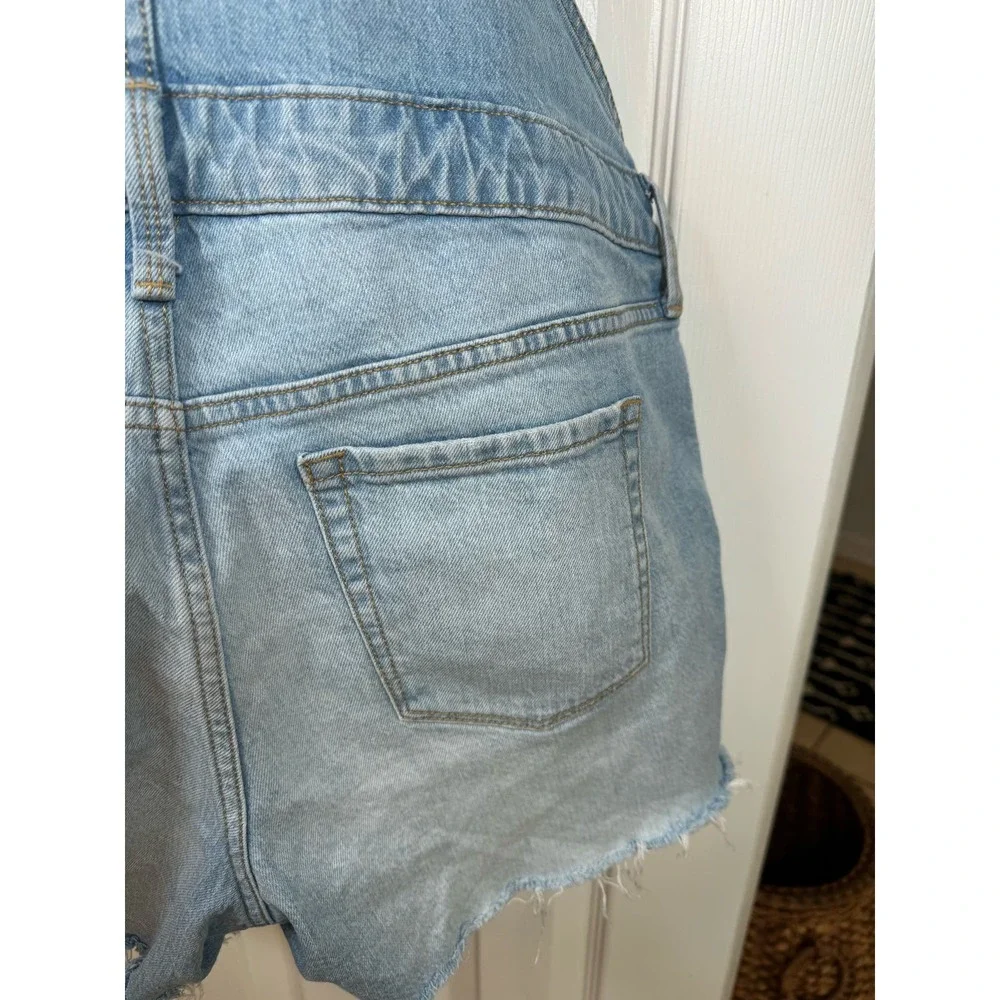 Isabel Maternity  Ingrid & Isabel Shotalls Jean Shorts and Bib Overalls Womens 8 - Picture 6 of 13